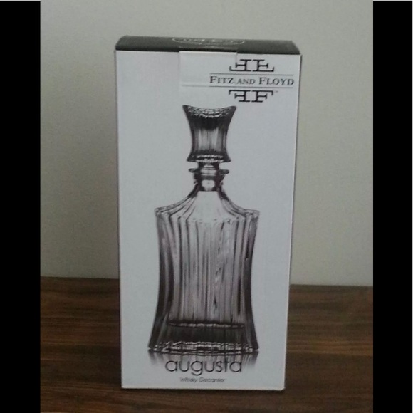 NIB Fritz and Floyd Wiskey Decanter - Picture 3 of 12
